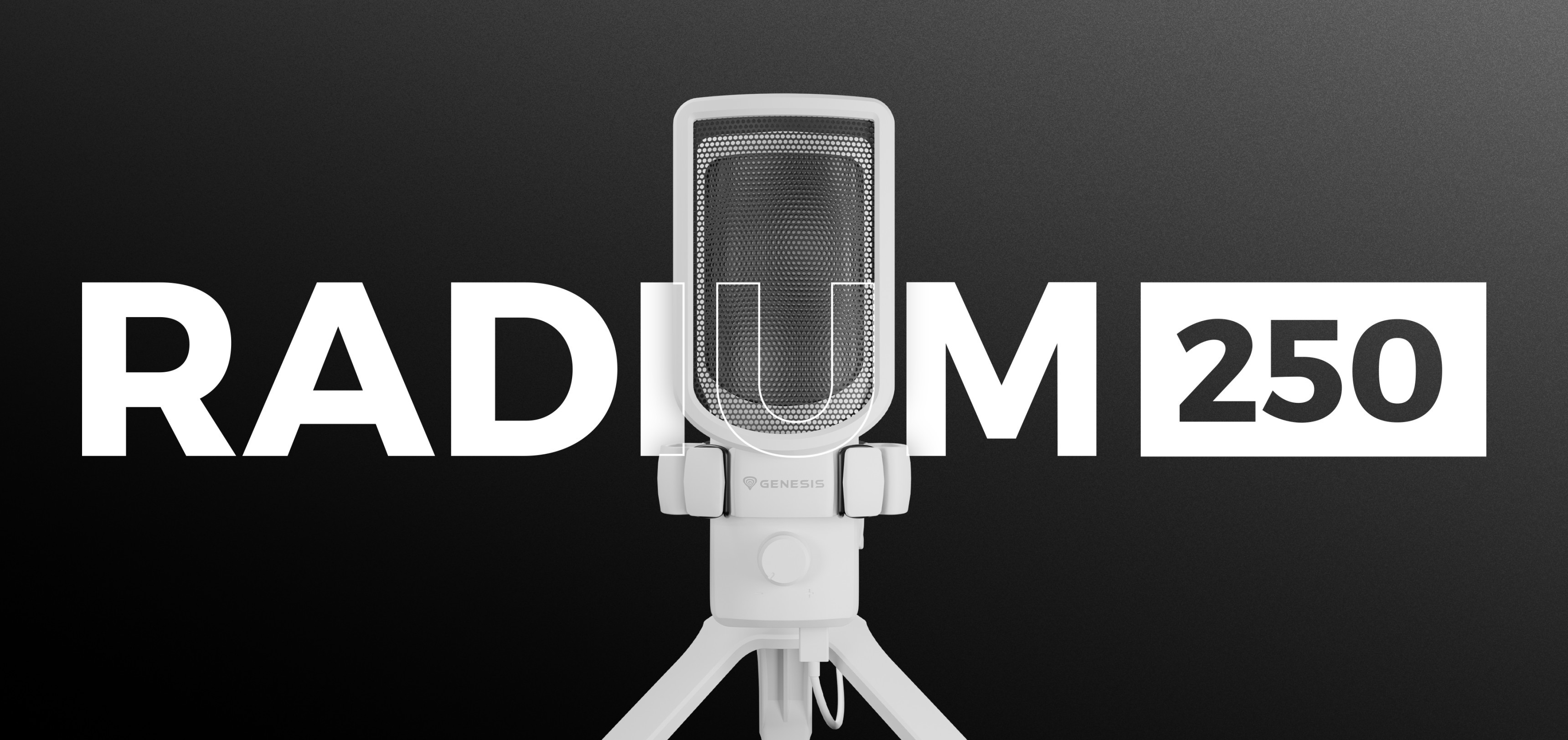 Biały mikrofon USB Genesis Radium 250 na stojaku, z pogrubionym napisem "RADIUM 250" w tle