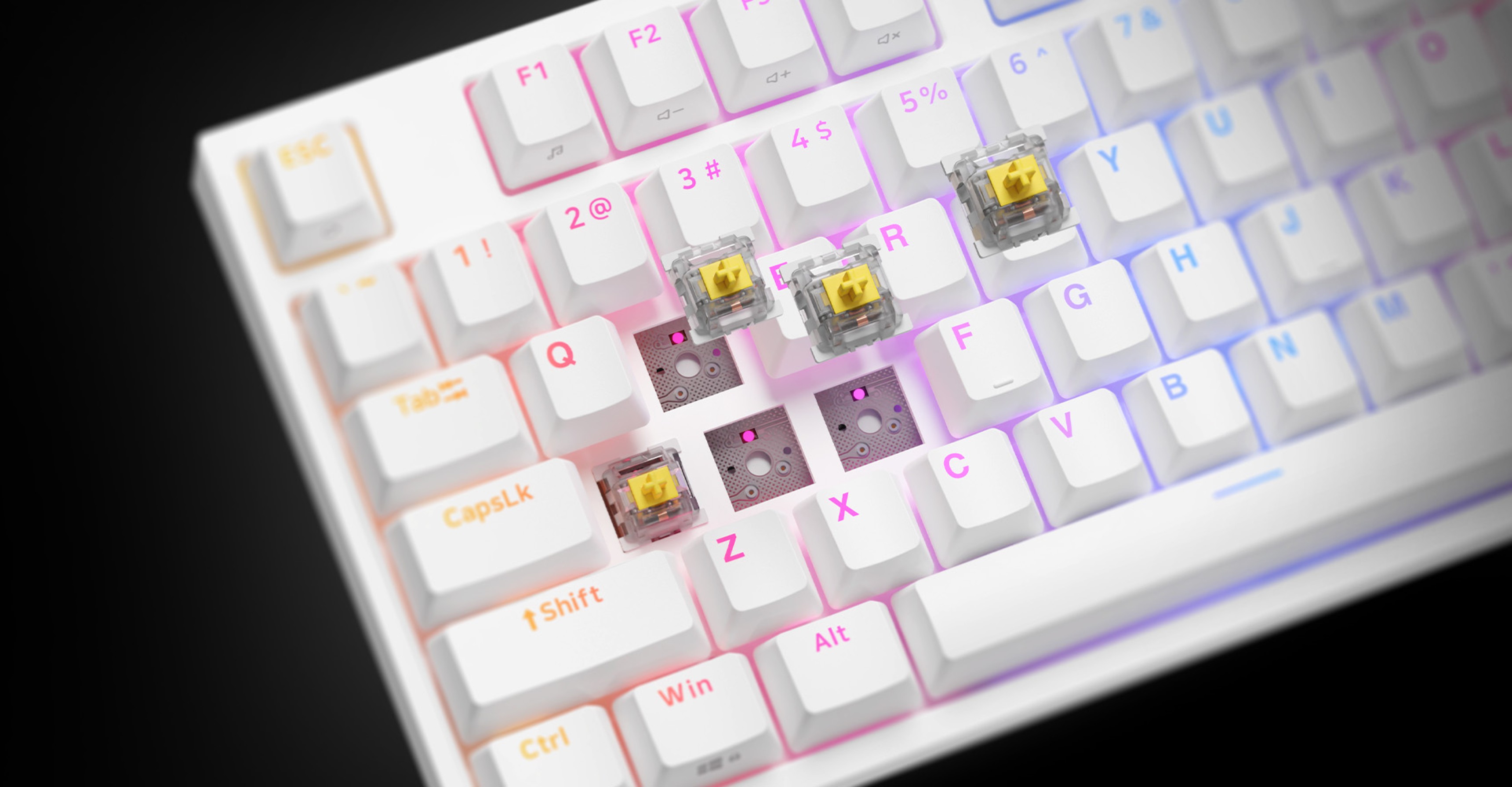 Mechaniczna klawiatura do gier z podświetleniem RGB, wyposażona w przełączniki Gateron Yellow i układ TKL