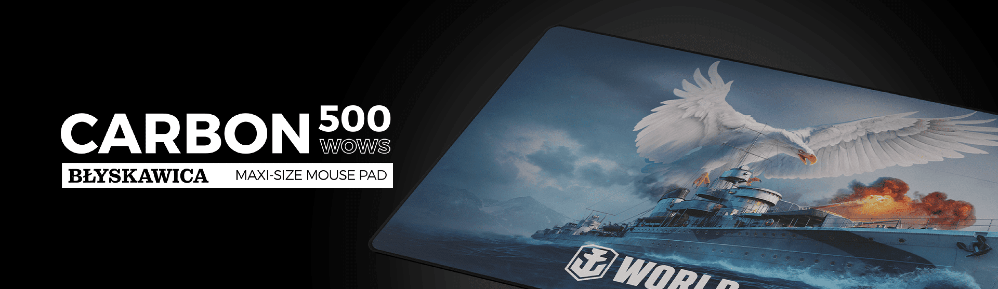 Podkładka pod mysz w maksymalnym rozmiarze ze szczegółową grafiką przedstawiającą statek i orła, o wymiarach 900 x 450 mm.