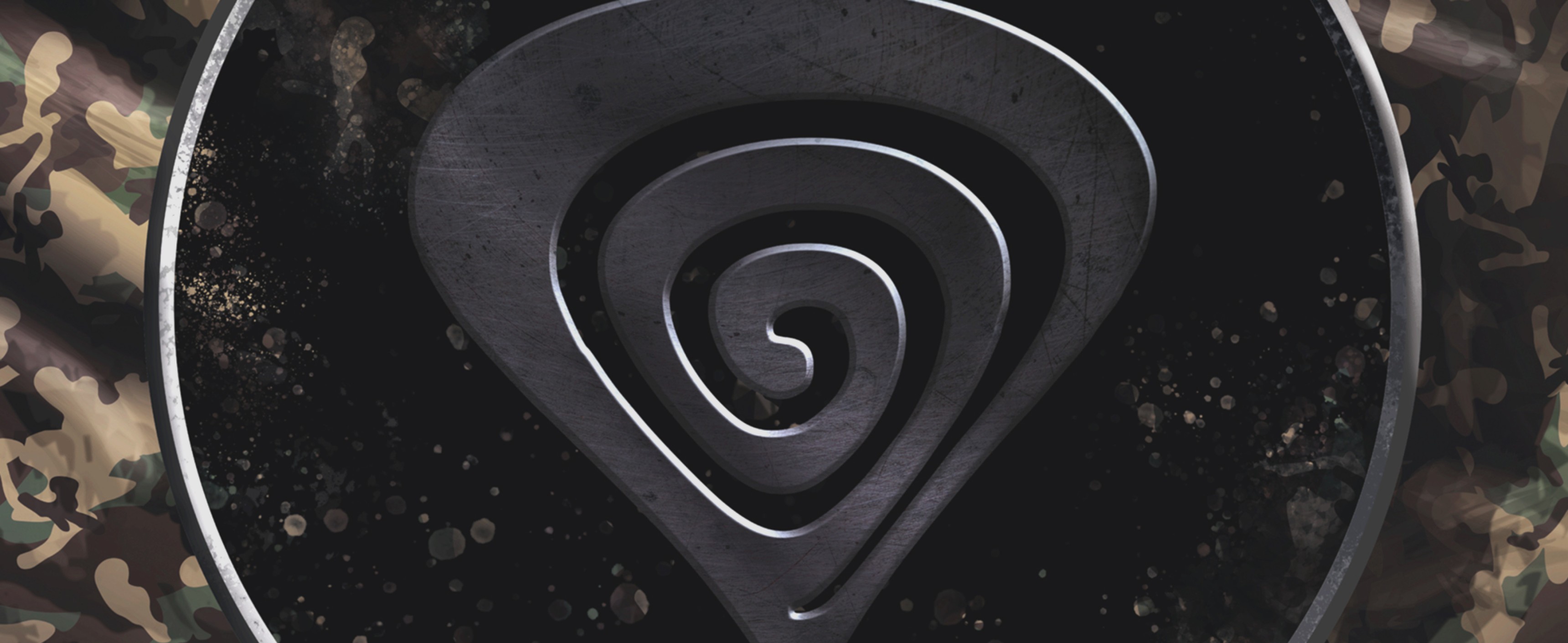 Mata ochronna do fotela Genesis Tellur 500 z wzorem w kamuflaż i spiralnym logo
