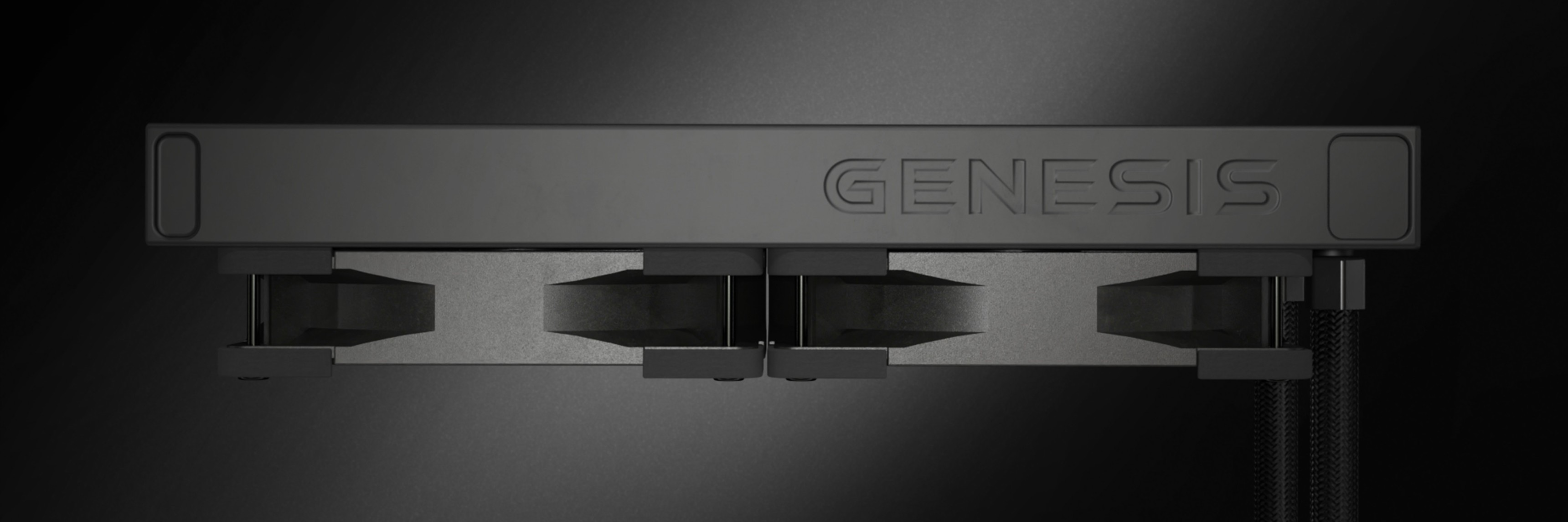 Czarny system chłodzenia wodnego Genesis Hydria 240 o eleganckim wyglądzie i podwójnym układzie wentylatorów widocznym na górze.