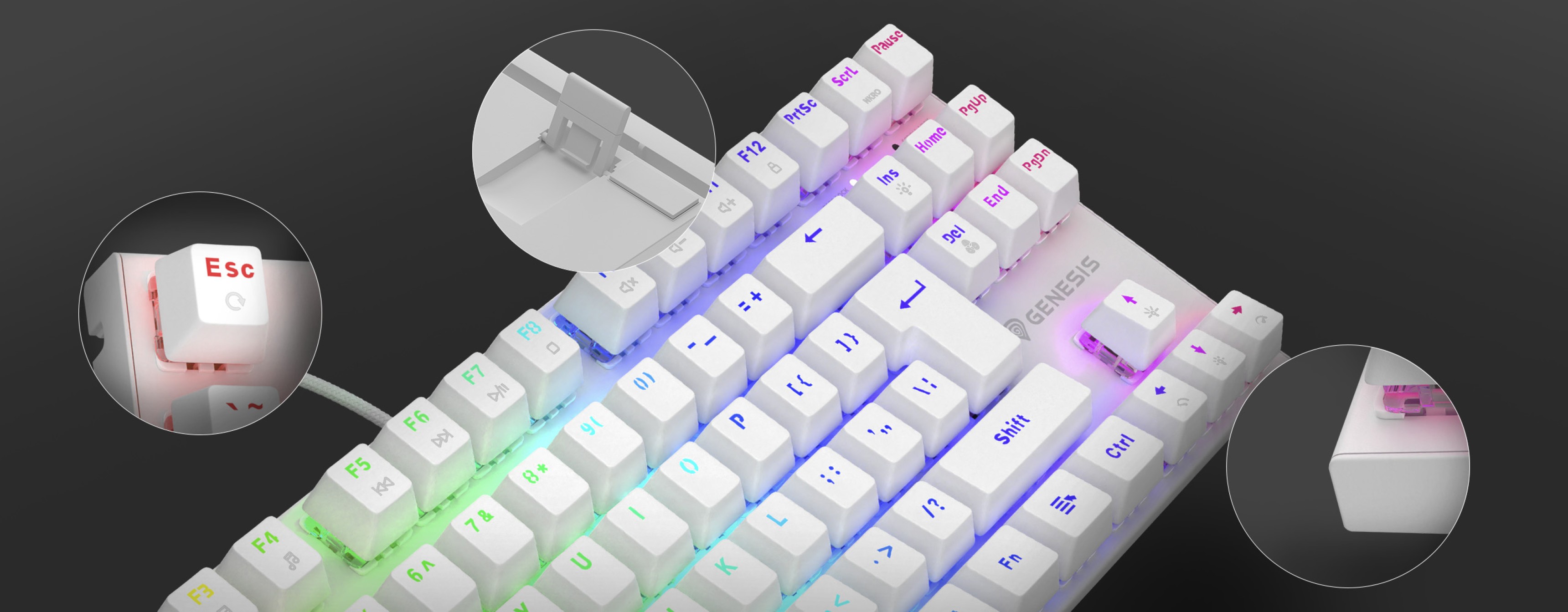 Zbliżenie klawiatury gamingowej Genesis Thor 303 TKL z podświetleniem RGB i brązowymi przełącznikami mechanicznymi z możliwością wymiany podczas pracy