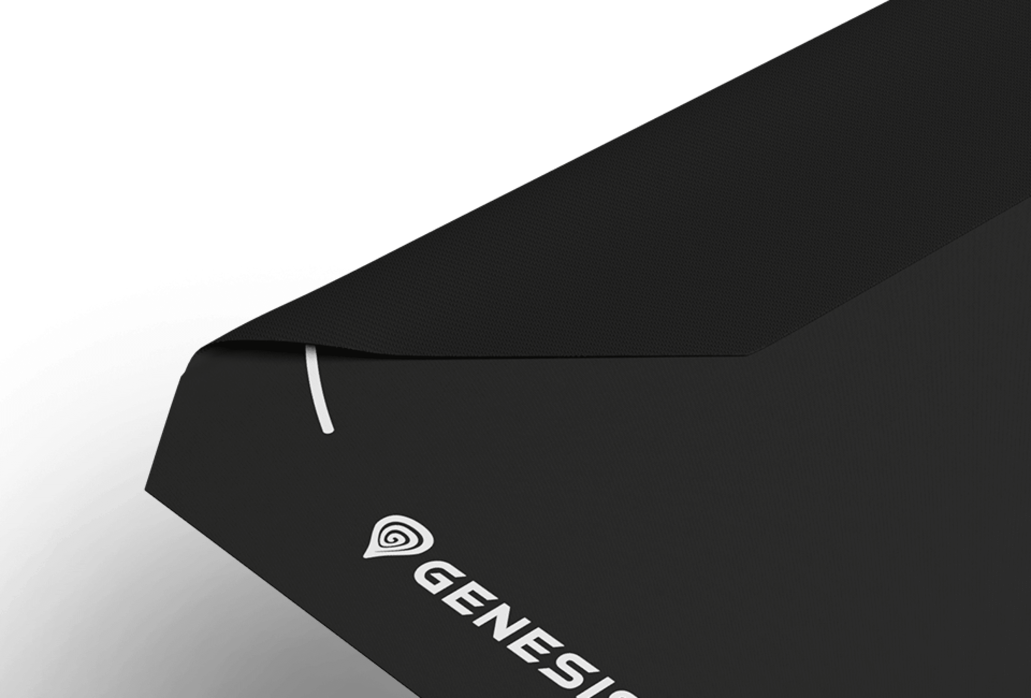 Czarna mata ochronna do fotela gamingowego Genesis Tellur 400 z subtelnym logo i narożnikami